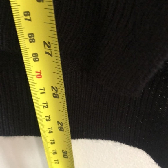 Women’s Black V Neck  Asymmetrical Soft Pullover Tunic size S/M - Picture 13 of 13